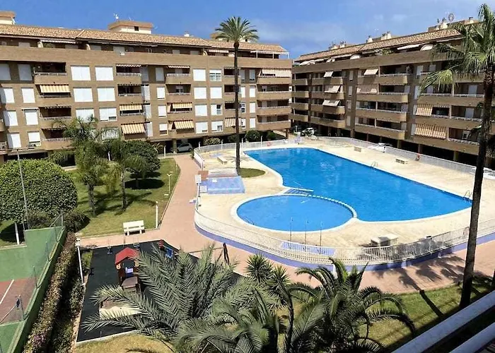 Precioso En Urbanizacion Puerto Denia